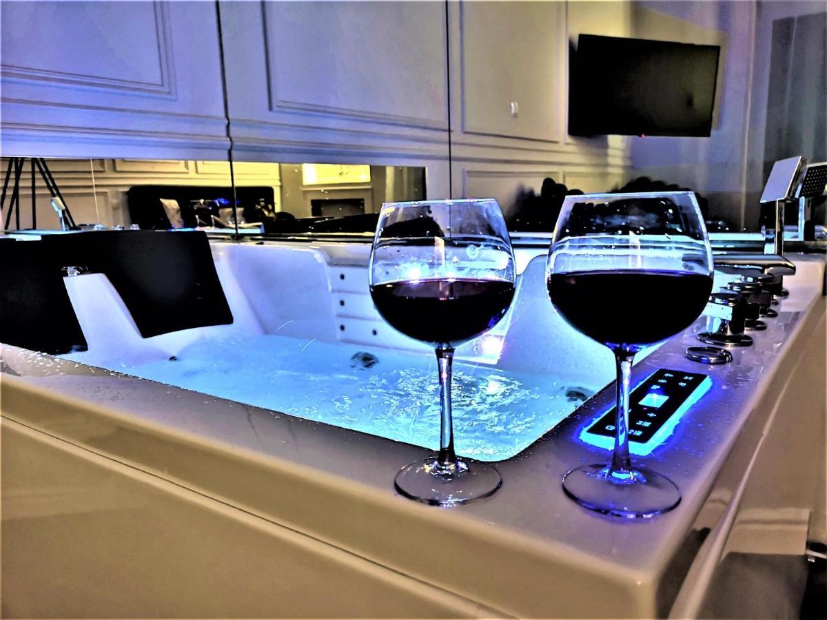 Luxury Jacuzzi Apartment Krakow Exterior photo